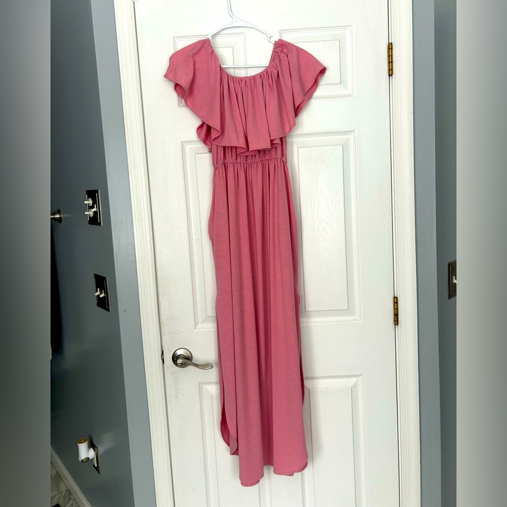 Woman’s off shoulder dress size small